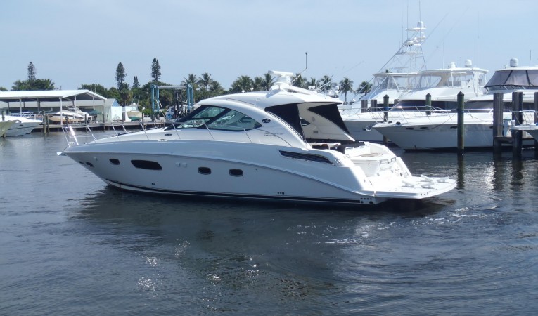 43 Sea Ray 