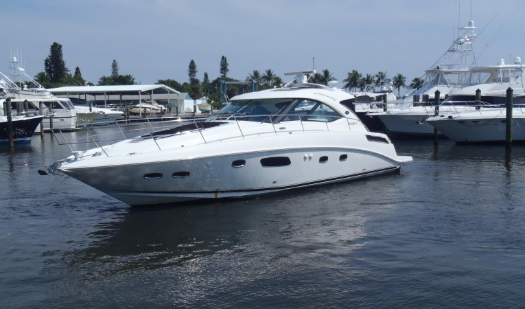 43 Sea Ray 