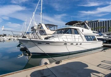 Hyve 54' Bayliner 2001