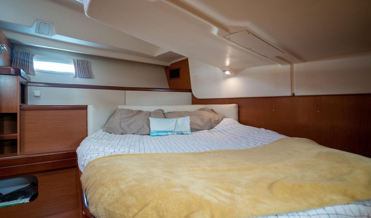 49 Beneteau 