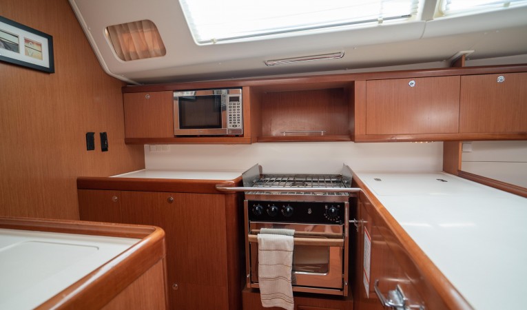 49 Beneteau 