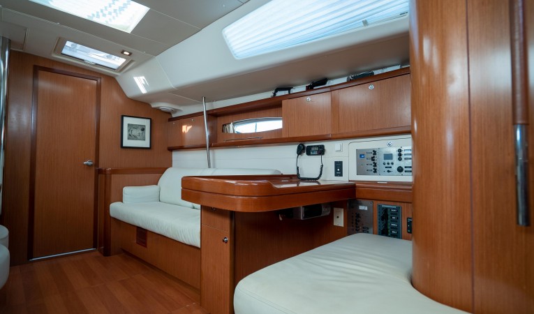 49 Beneteau 
