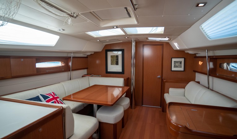 49 Beneteau 
