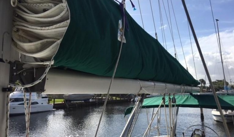 38 Beneteau Doyle stack pack new in 2016