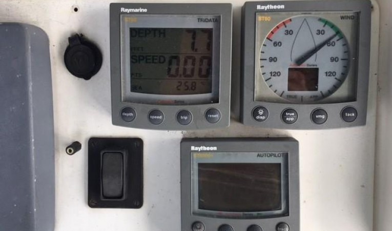 38 Beneteau Raymarine electronics at the helm station