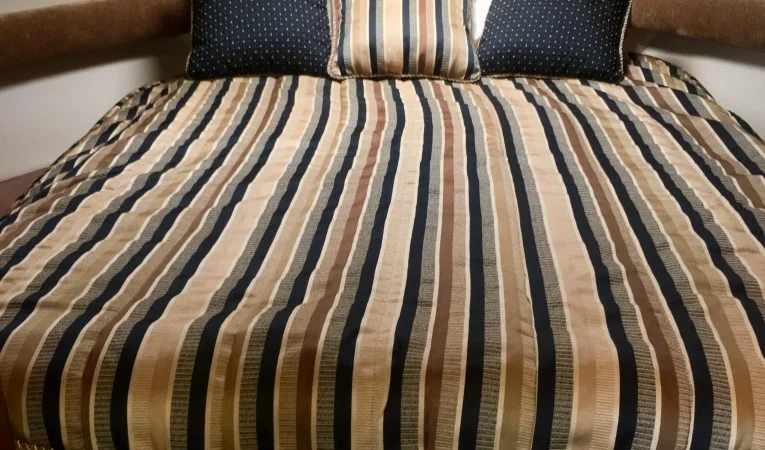 36 Meridian VIP Island Berth