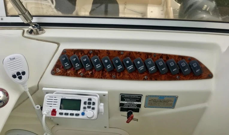 36 Meridian Flybridge Breaker Panel