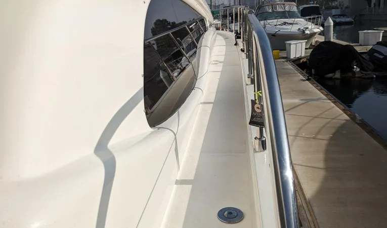 59 Ferretti 