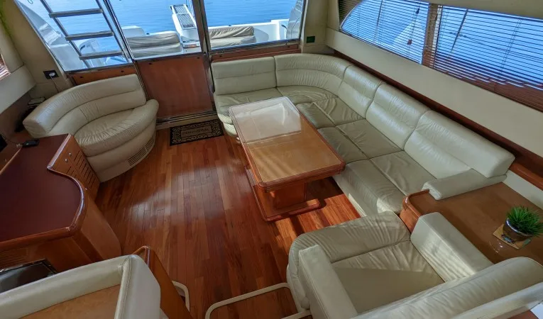 59 Ferretti 