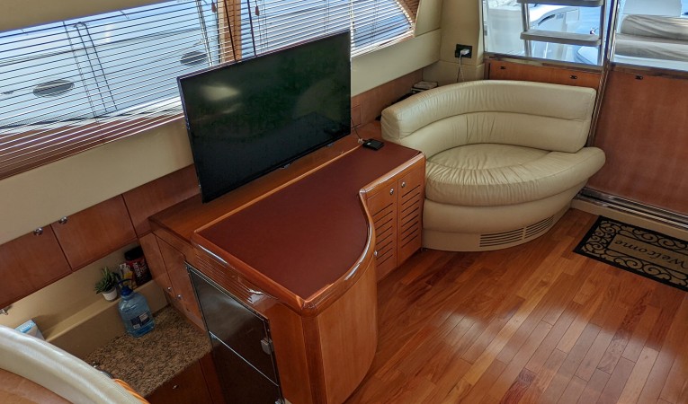 59 Ferretti 