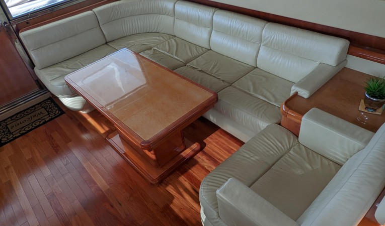 59 Ferretti 