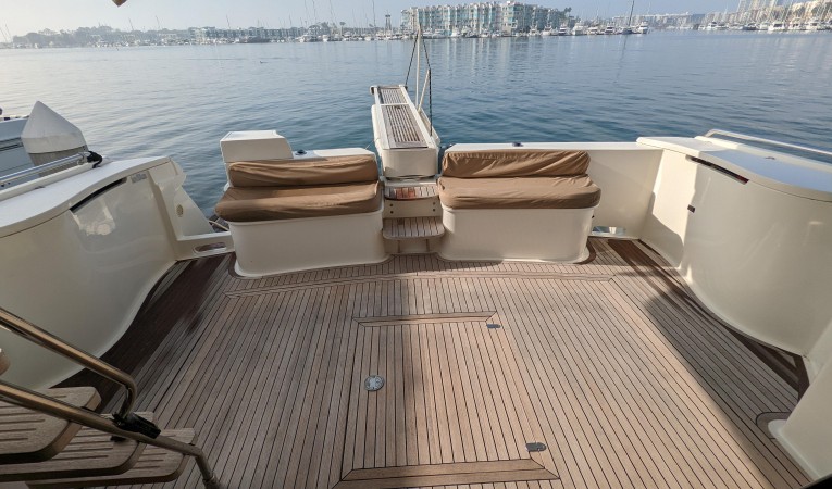 59 Ferretti 