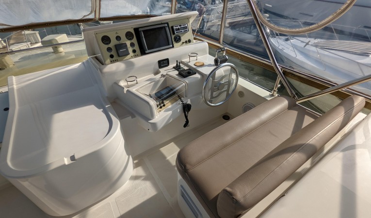 59 Ferretti 