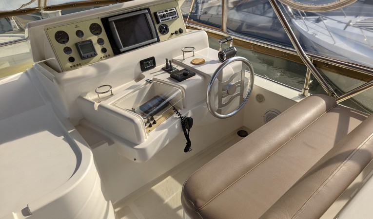 59 Ferretti 
