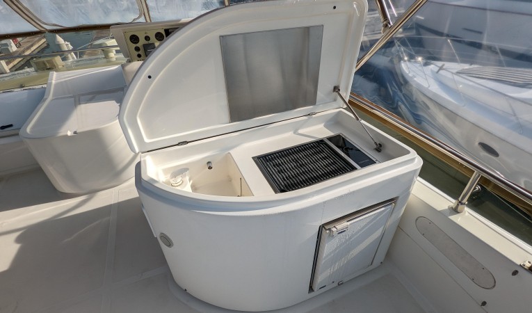 59 Ferretti 