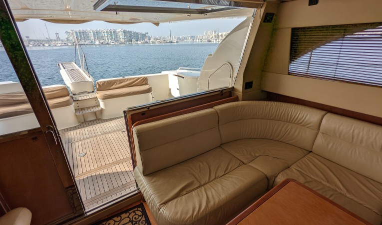 59 Ferretti 