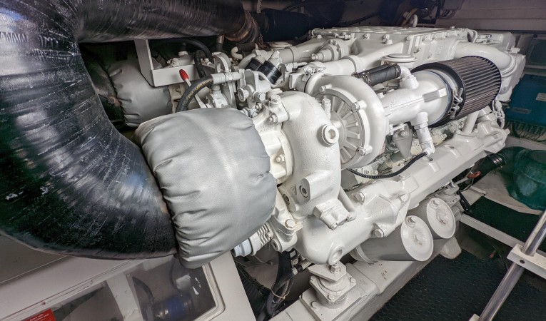 59 Ferretti 