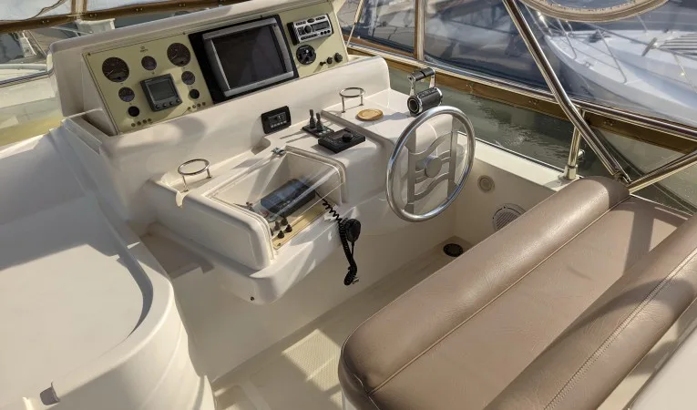 59 Ferretti 