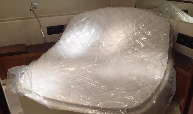 62 Pershing Master Stateroom Island Berth