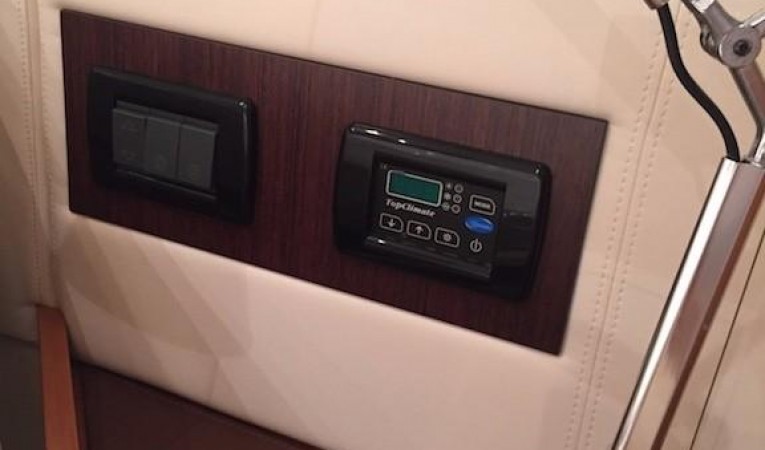 62 Pershing Ensuite Airconditioning Controller
