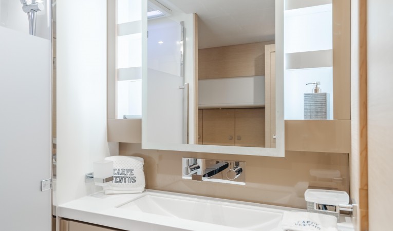 58 Fountaine Pajot 