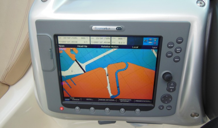 43 Cranchi GPS Plotter