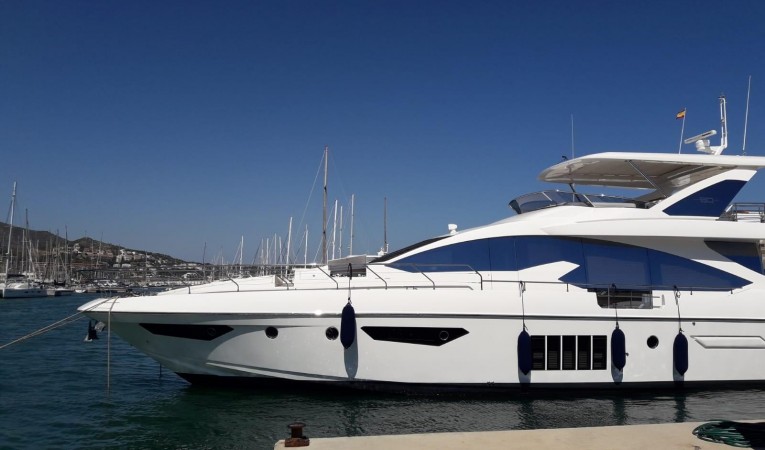 80 Azimut 
