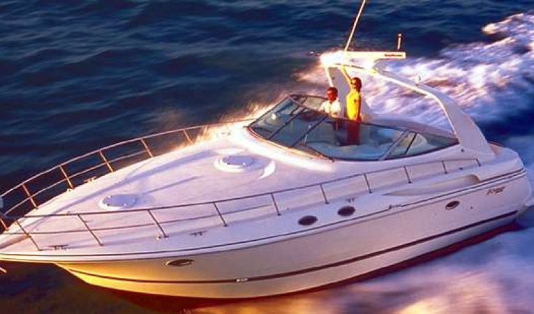 38 Cruisers Yachts Manufacturer Provided Image