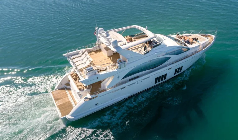 84 Azimut 