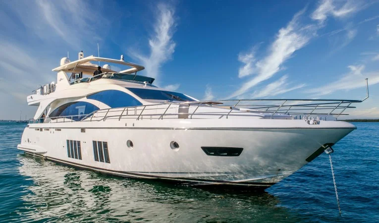 84 Azimut 