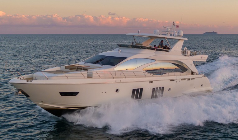 84 Azimut 