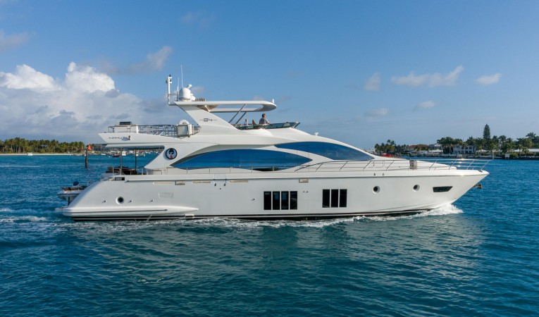 84 Azimut 