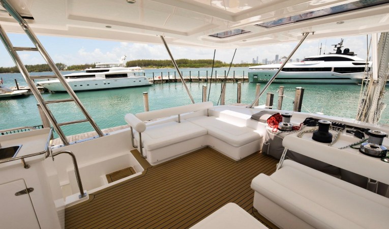 58 Robertson & Caine 