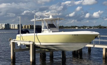 32 Intrepid 2014 Palm Beach, Florida Sold on 2018-12-10 by Denison