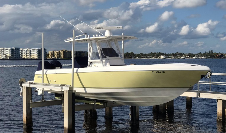 32 Intrepid 327 Intrepid