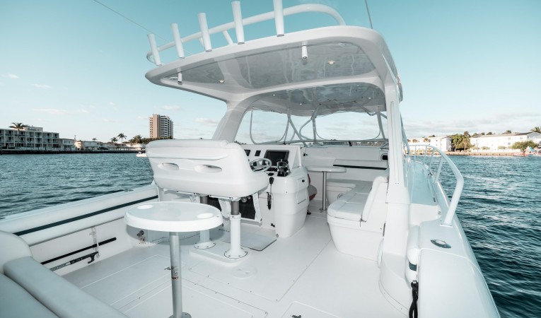 39 Intrepid Cockpit Forward