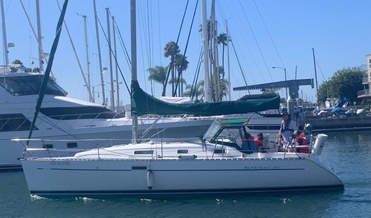 31 Beneteau Big Enough for Everyone