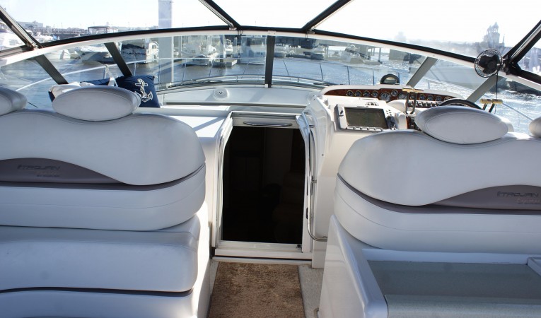 44 Trojan looking forward in cockpit