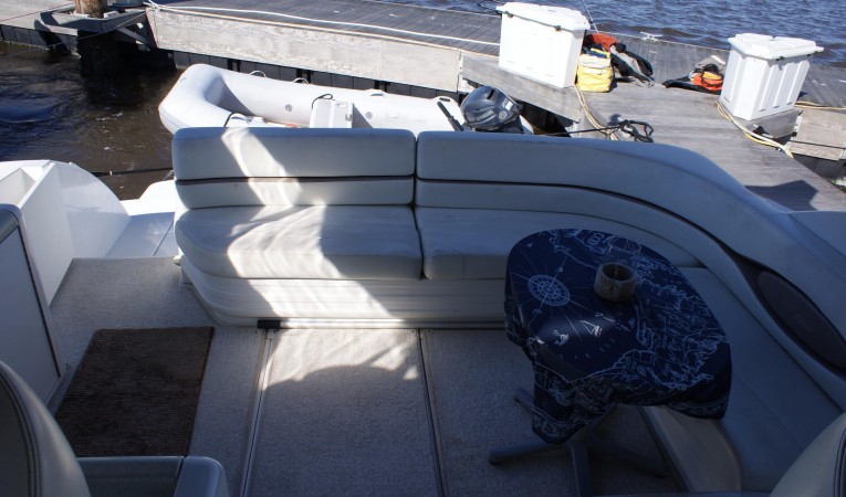 44 Trojan looking aft in cockpit