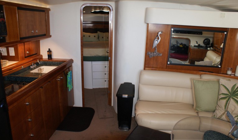 44 Trojan salon forward