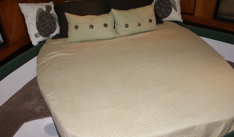 44 Trojan centerline queen forward