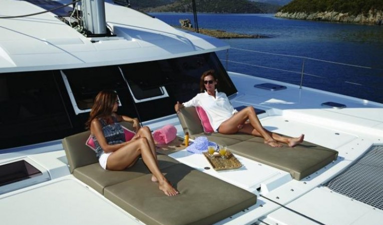 58 Fountaine Pajot Manufacturer Provided Image: Fountaine Pajot Ipanema 58 Sunbeds