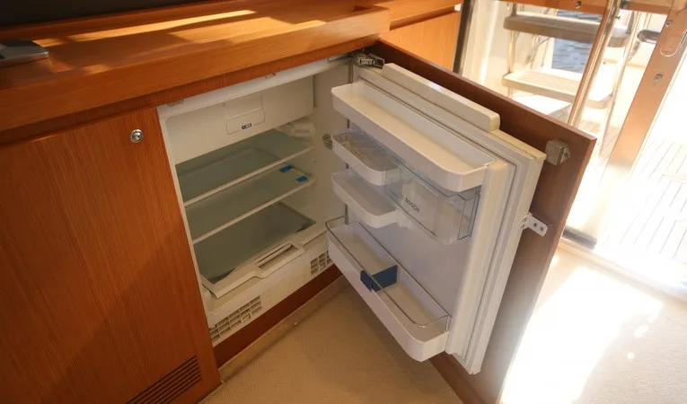 47 Ferretti Yachts one of two Bosch fridges