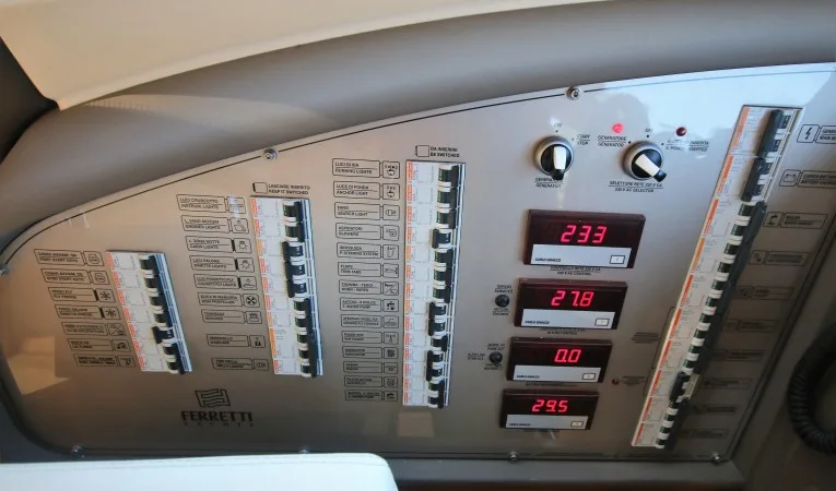 47 Ferretti Yachts electrical panel