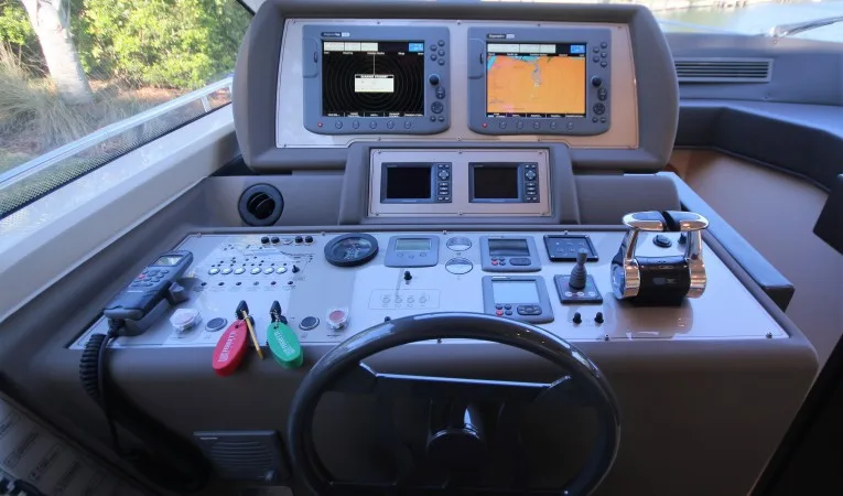 47 Ferretti Yachts helm detail