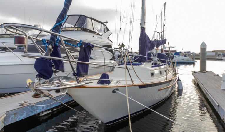 37 Pacific Seacraft 
