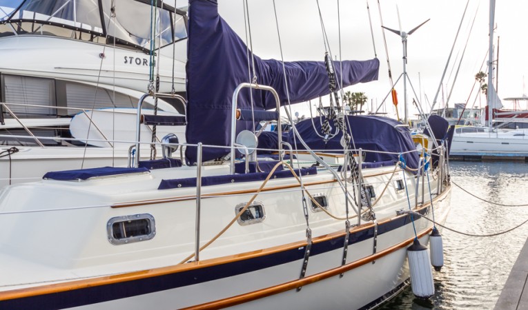 37 Pacific Seacraft 
