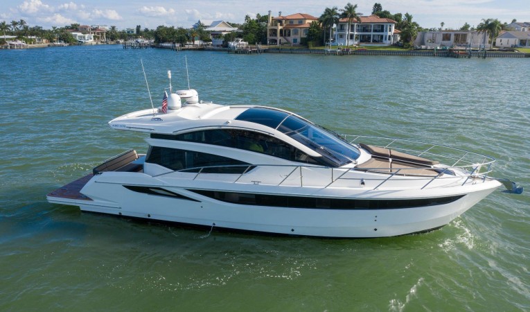 43 Galeon 
