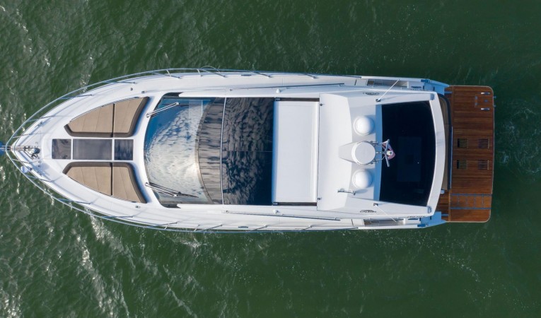 43 Galeon 