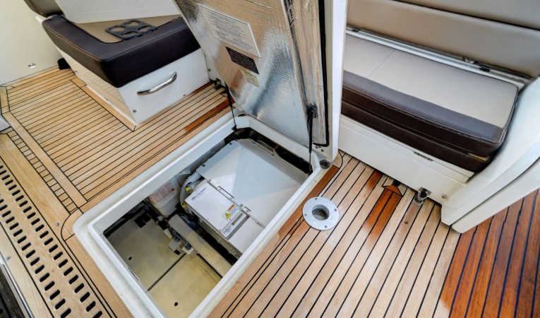 43 Galeon 